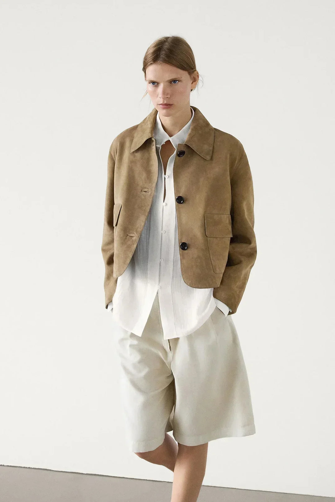 Laurel Veste Femme Courte en Suédine Beige Élégant, Style Minimaliste & Urbain, vue 4