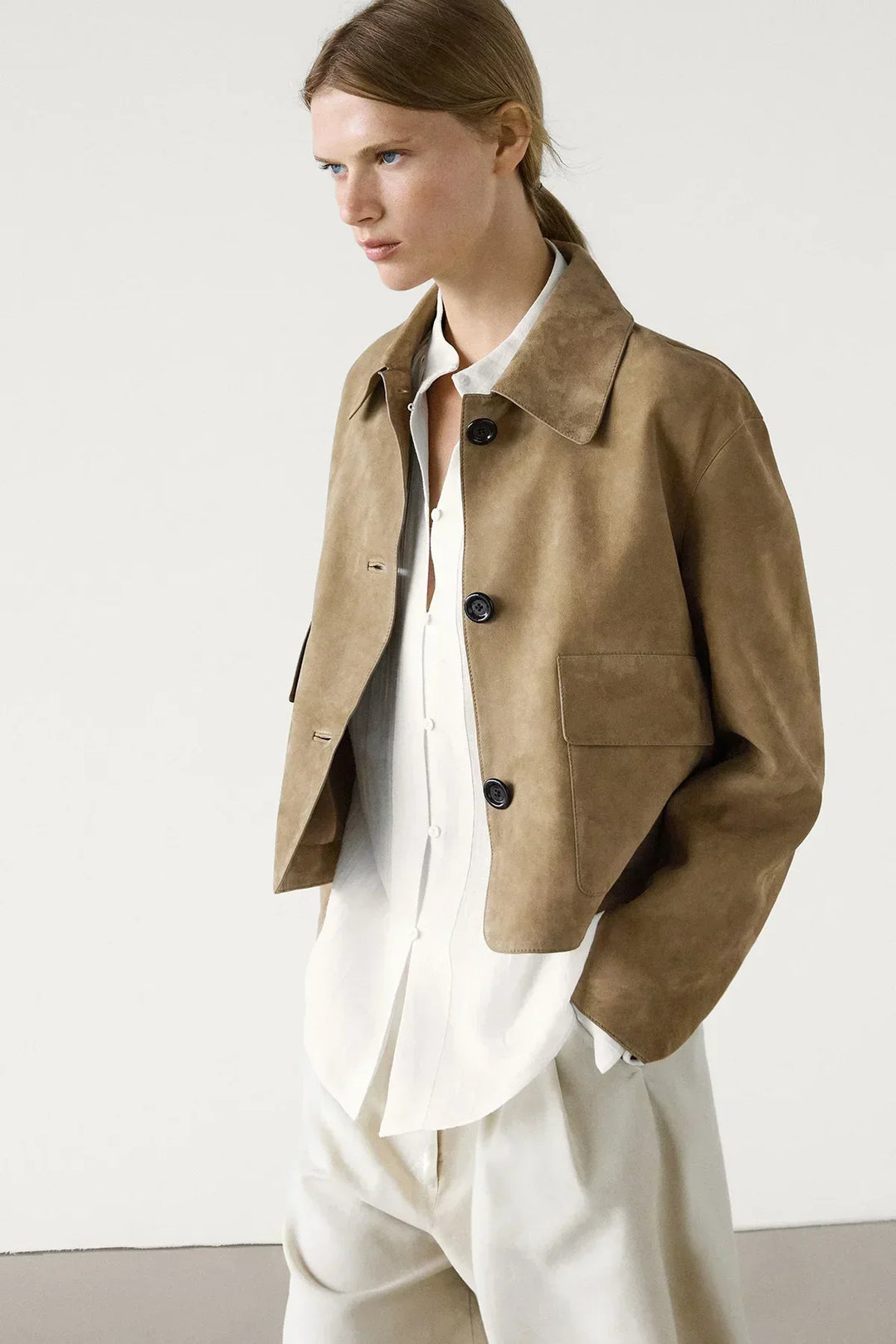 Laurel Veste Femme Courte en Suédine Beige Élégant, Style Minimaliste & Urbain, vue 3