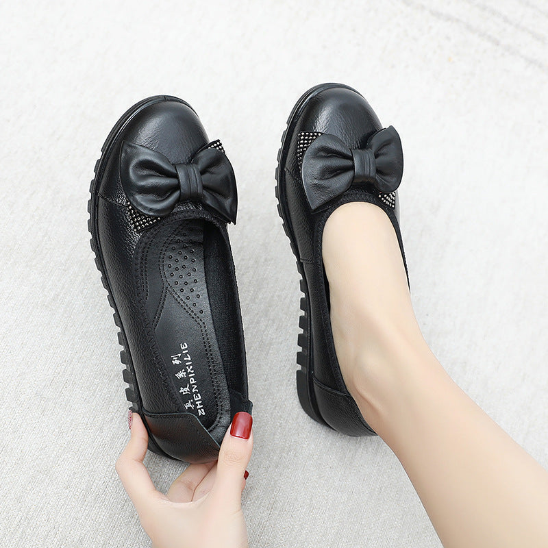 Mocassins femme en cuir souple à petit talon