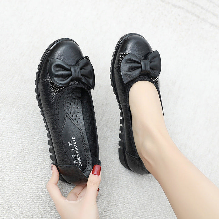 Mocassins femme en cuir souple à petit talon