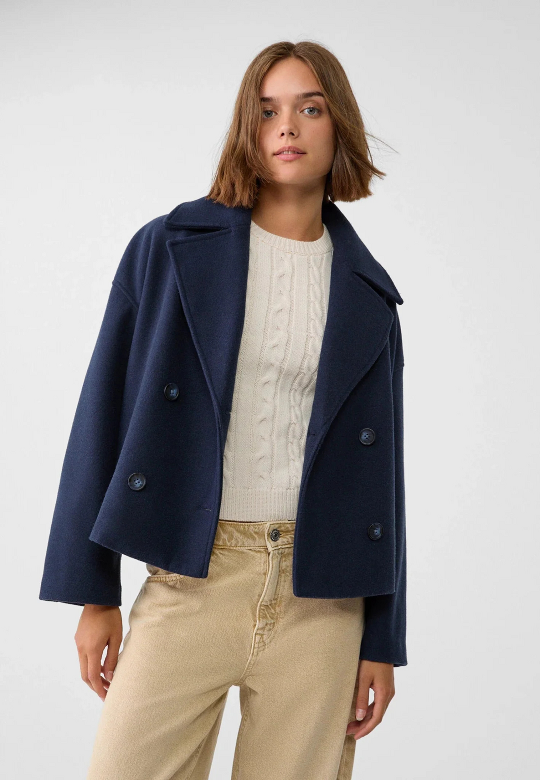 Eloise Veste Croppée Femme Élégante Coupe Tailleur avec Revers Pointus & Fermeture Double Boutonnage, vue 10