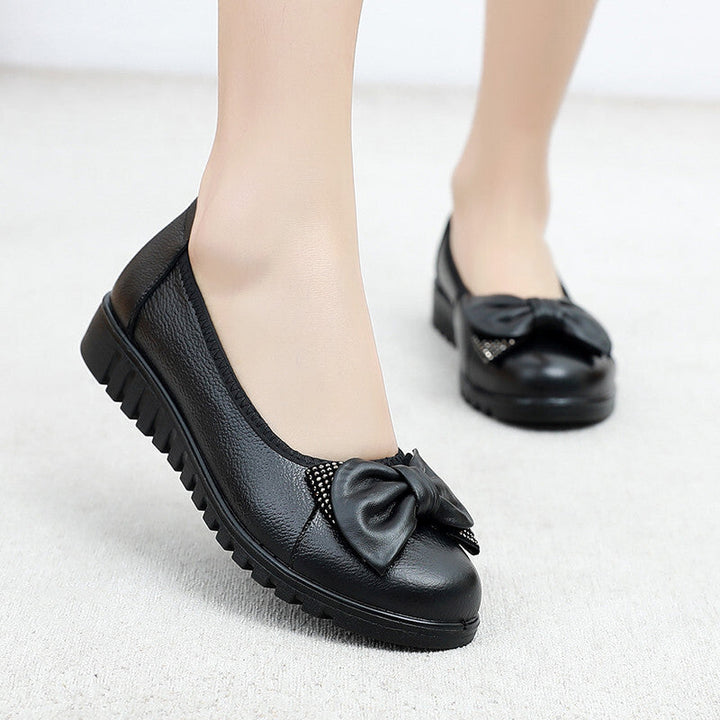 Women's Soft Leather Loafers with Low Heel – Comfortable Slip-On Shoes