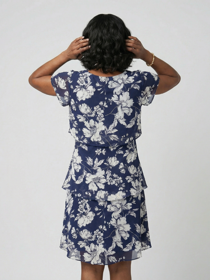 Robe florale subtile à longueur genou Thea