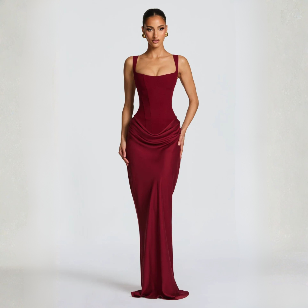 Robe longue ajustée élégante à fines bretelles