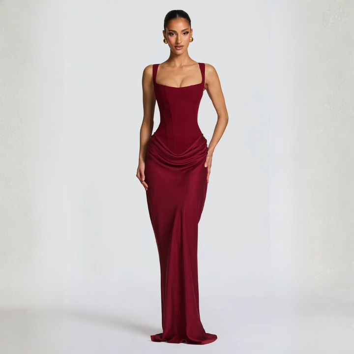 Robe longue ajustée élégante à fines bretelles