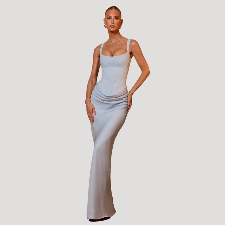 Robe longue ajustée élégante à fines bretelles