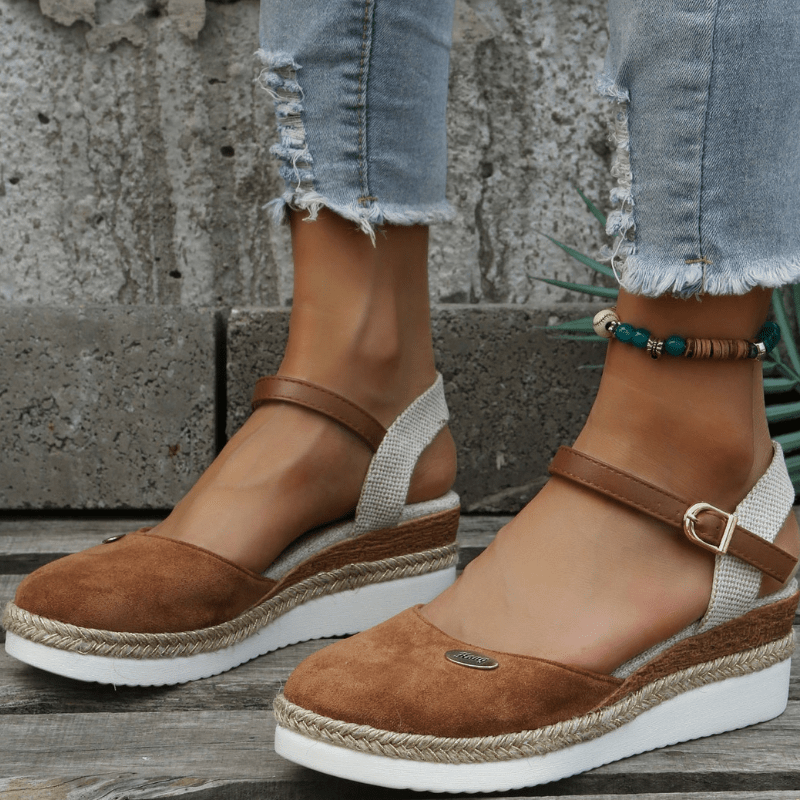 Carina Sandales Femme Élégante Compensée avec Fermeture à Boucle Ajustable et Style Bohème, vue 3