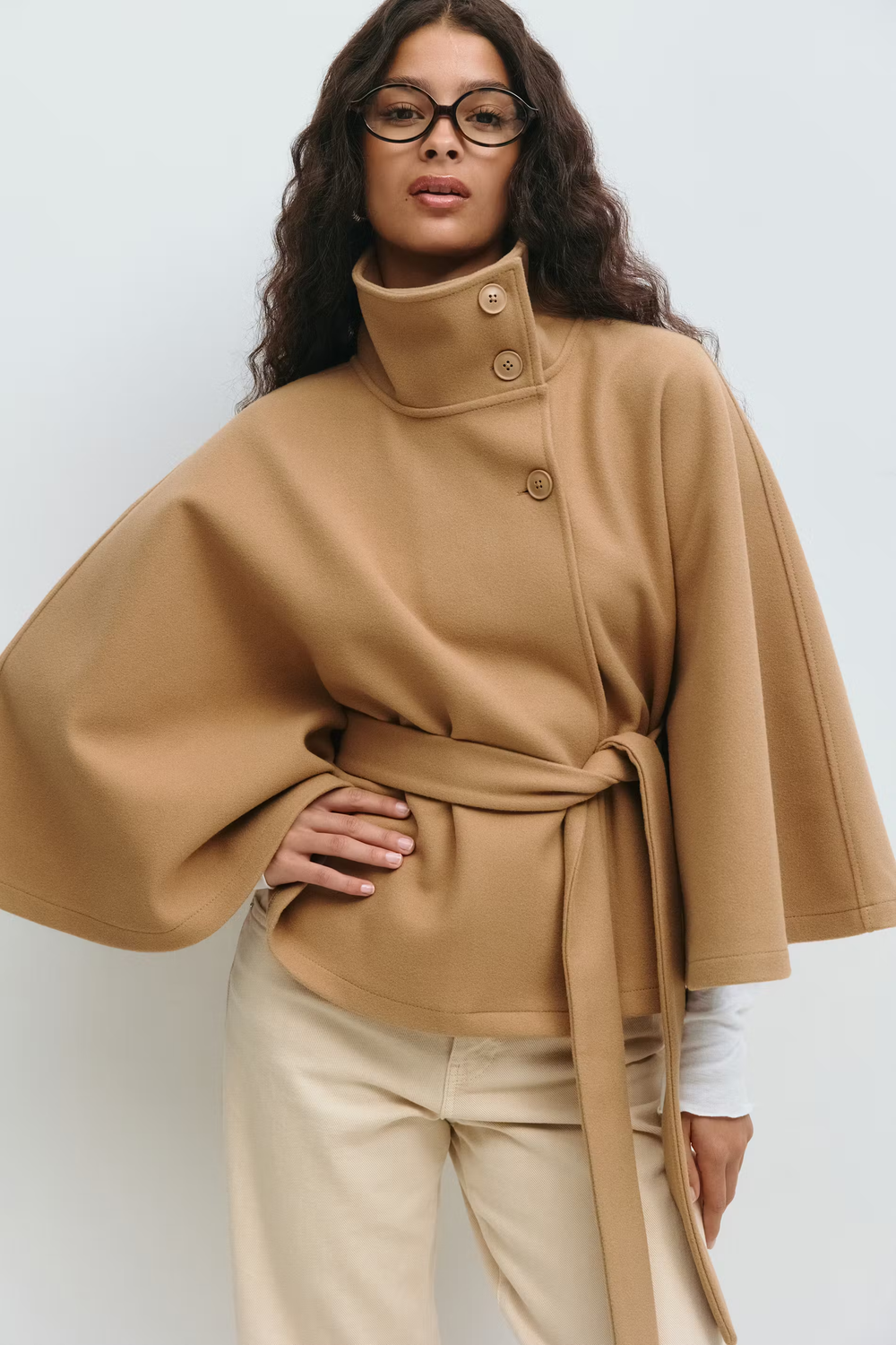 Lilia Milano Veste Femme à Manches Chauve-Souris Manteau Épais en Polyester Chaud au Design Moderne Élégant, vue 2