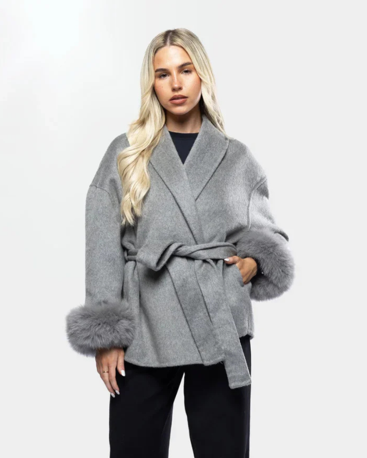 Livia Manteau Femme Veste Hiver Élégante avec Manches en Faux Fur & Ceinture, vue 2