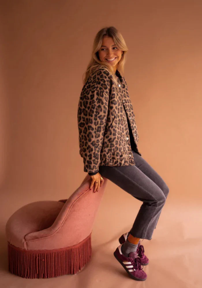 Valeria Veste Femme Veste Léopard Élégante à Imprimé Animal & Coupe Confortable, vue 2