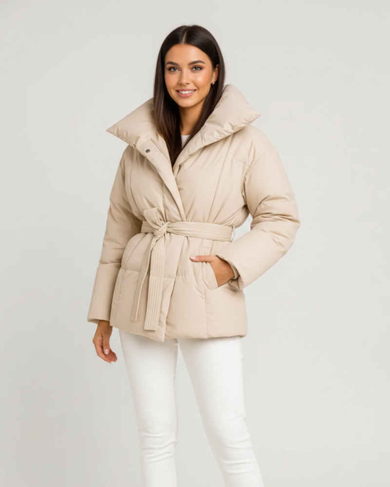 Micah Doudoune Femme Ceinturée Col Oversize, Matelassage Chaud & Style Moderne