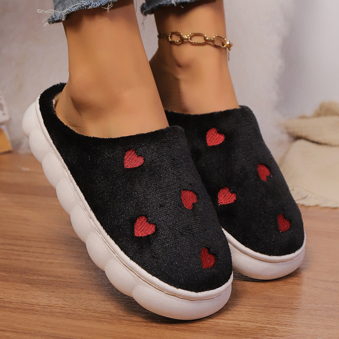 Kendra Pantoufles Femme Chaussons en Polaire Douce avec Motifs Cœurs Rouges Confortables, vue 4