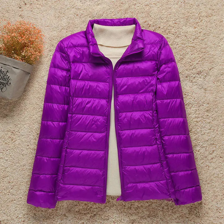 Daphne Veste Mi-Saison Femme Doudoune Légère avec Capuche Élégante & Coupe Slim, vue 15