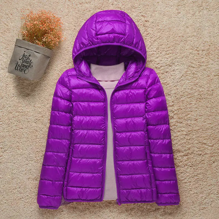 Daphne Veste Mi-Saison Femme Doudoune Légère avec Capuche Élégante & Coupe Slim, vue 6