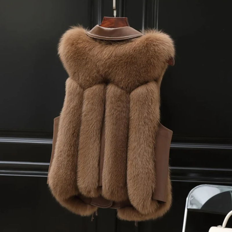 Dilara Gilet Femme en Fausse Fourrure Design Élégant avec Coupe Ajustable & Doublure Douce, vue 4