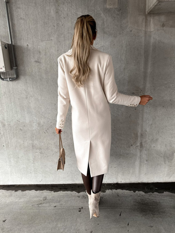 Georgia Manteau Long en Laine Mélangée pour Femme Design Élégant à Revers Notchés dans des Couleurs Hivernales Classiques, vue 6