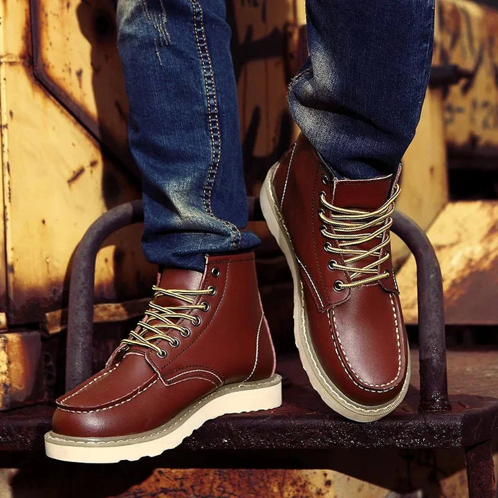 Sandro Bottes d’Hiver en Cuir pour Homme Bottes Hautes Rétro à Lacets avec Coupe, vue 4
