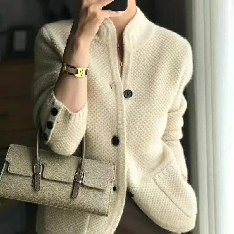 Xyla Cardigan Femme Cardigan Douillet et Sophistiqué au Style Élégant et Confortable