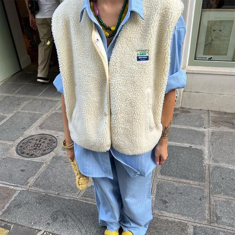 Gilet sans manches boutonné en laine d'agneau femme Doux, confortable et polyvalent, vue 3