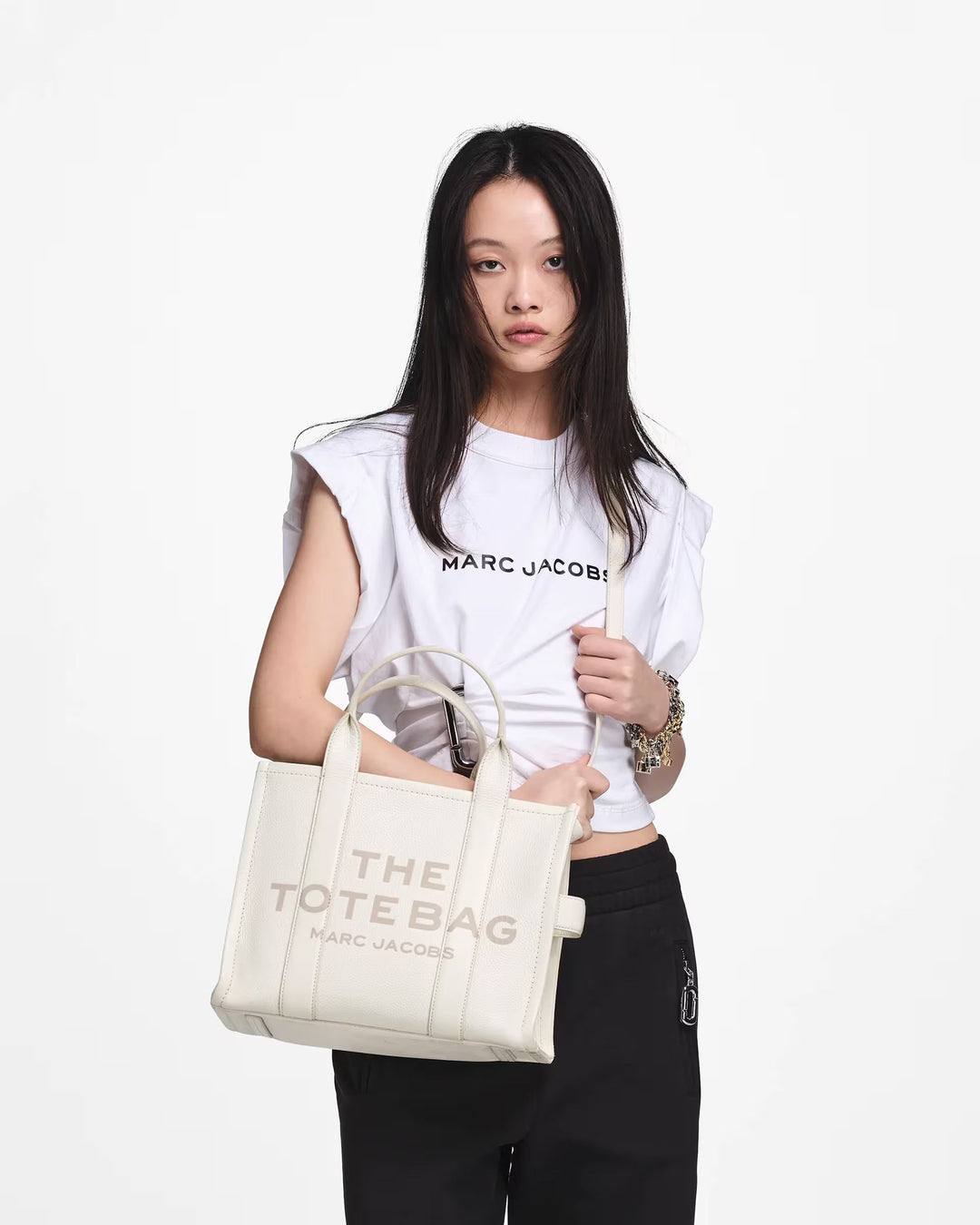 MARC JACOBS | The Leather Tote Bag