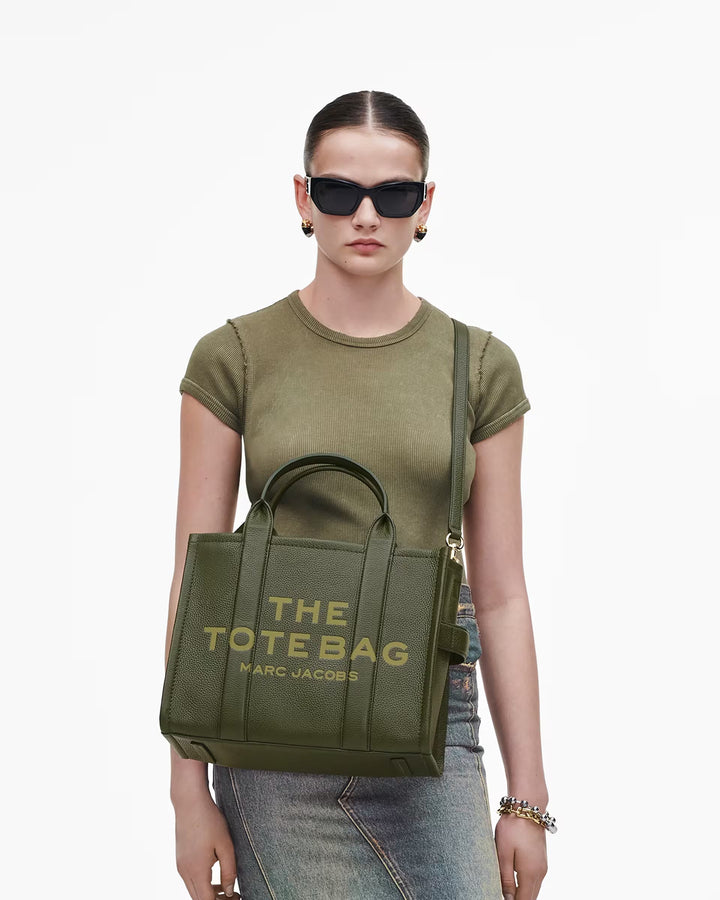 MARC JACOBS | The Leather Tote Bag