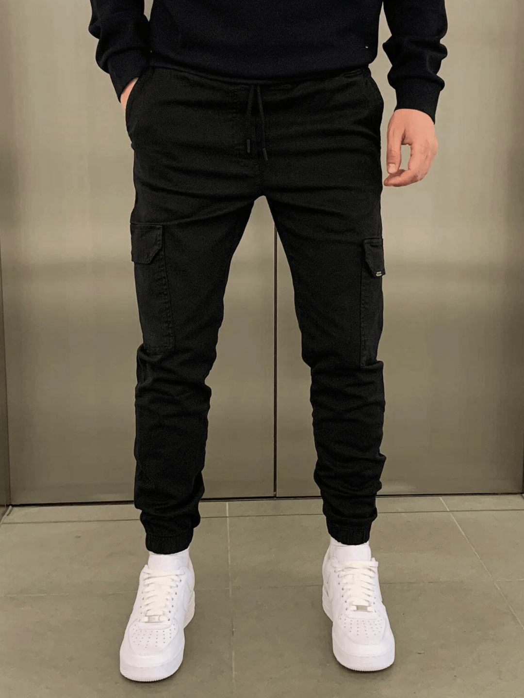 James Pantalon Jogger Cargo pour Homme Coupe décontractée avec taille élastique et poches utilitaires, vue 3