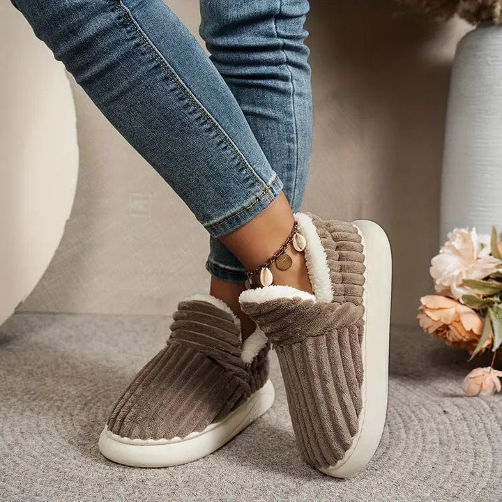 Lily Femme Chaussons Pantoufles en Velours Côtelé avec Doublure Fourrure & Semelle Antidérapante, vue 6
