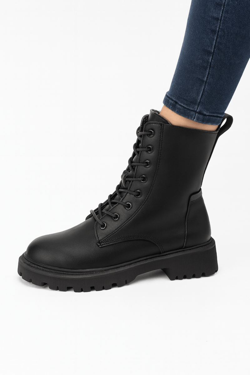 Lola Bottes d’Hiver Femme Noires, Antidérapantes, Chaudes & au Design Britannique Élégant