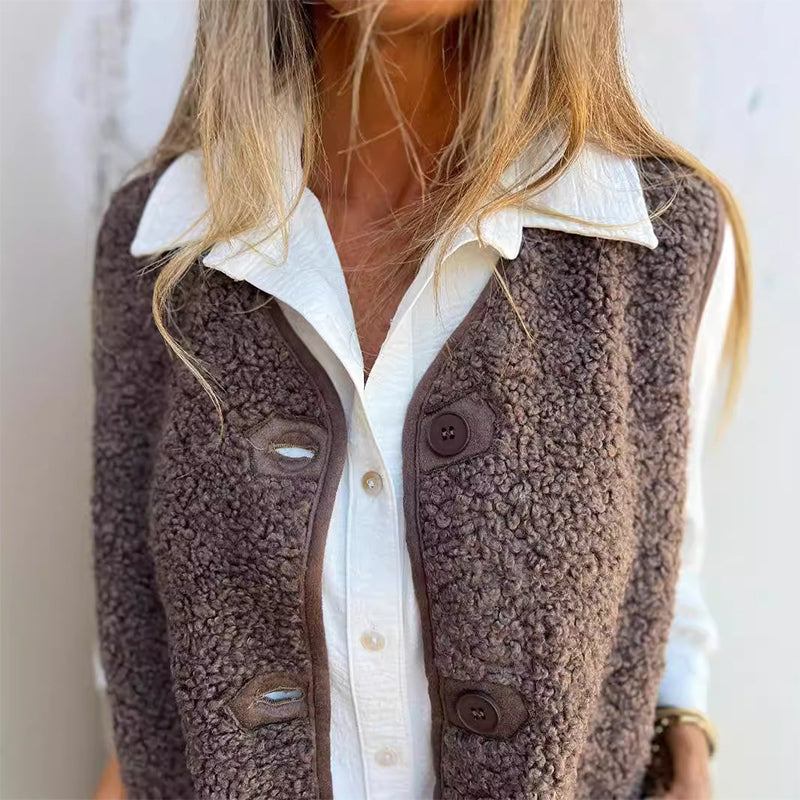 Julietta Gilet Femme en Maille Gilet Sans Manches à Boutons avec Tissu Doux et Poches Pratiques, vue 3