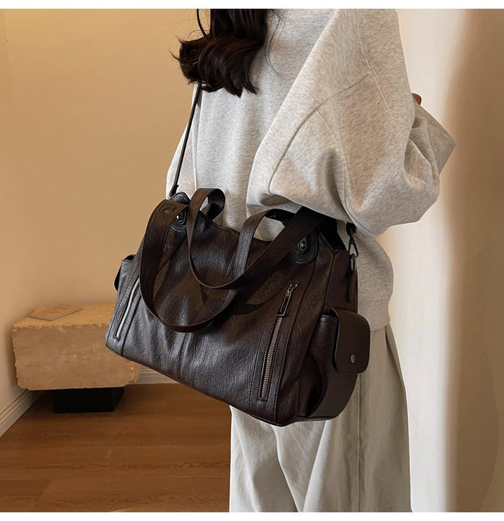 Clara Sac à Main Femme Sac en Cuir Élégant avec Compartiments Spacieux & Détails Zippés, vue 16