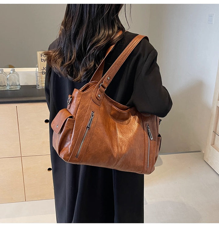 Clara Sac à Main Femme Sac en Cuir Élégant avec Compartiments Spacieux & Détails Zippés, vue 3